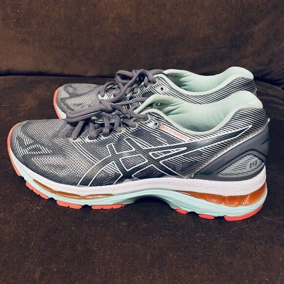 Excellent condition ASICS GEL NIMBUS 19 Womens 8 US 39.5 EUR Grey Seafoam Green - Picture 3 of 9